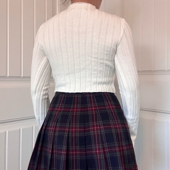 White Ribbed Knit Sweater - Picture 2 of 3